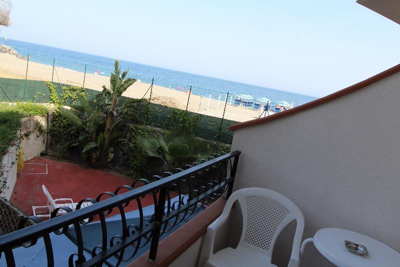 Residence Villa Liliana Giardini-Naxos Extérieur photo